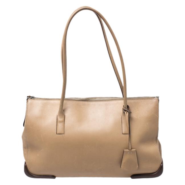 Prada Zipped Beige Leather Tote