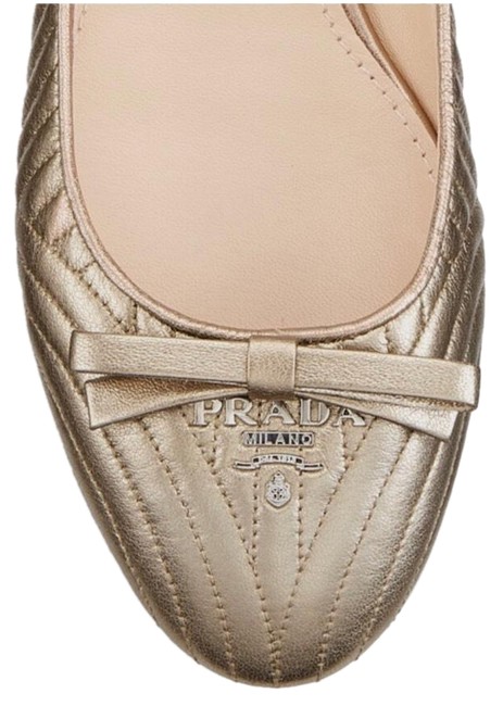 Prada Quarzo Metallic Textured Leather Donna Bow Flats
