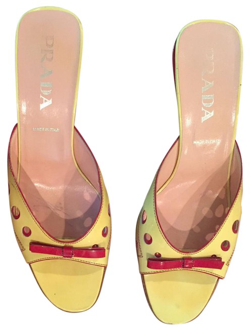 Prada BeigeRed Pumps