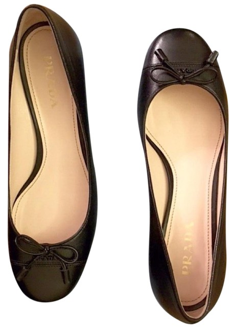 Prada Black Low Captoe Heel Pumps