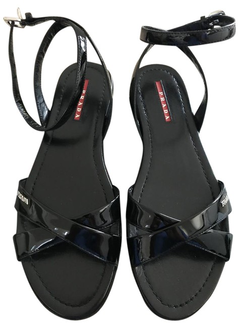 Prada Black Patent Calzature Vernice Flat 385 Sandals