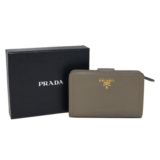 Prada Taupe Vitello Daino Portafoglio Argilla Wallet