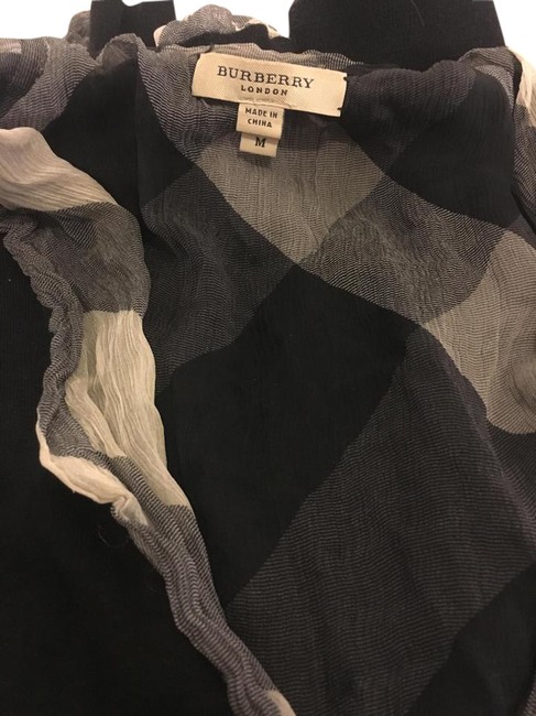 Burberry Cardigan8 M