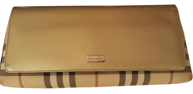 Burberry Beige W Plaid Clutch