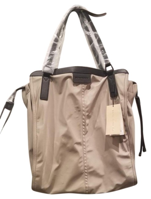 Burberry Buckleigh Shopper Birch Nylon Tote