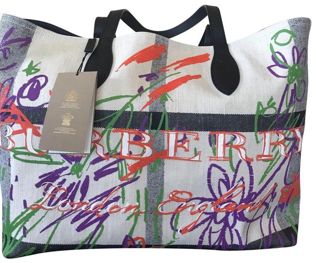 Burberry Bag Medium Reversible Doodle Canvas Tote