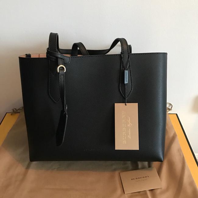 Burberry Reversible The Medium In Haymarket Check And Black Leather Tote