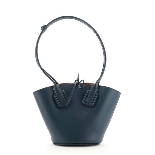 Bottega Veneta Basket Small Leather Shoulder Bag