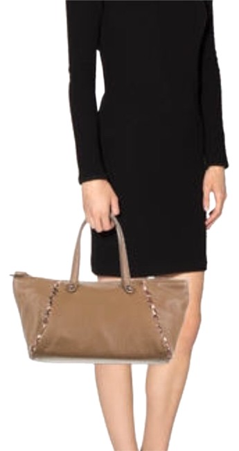 Bottega Veneta Light Brown W Gunmetal Hardware Leather Tote