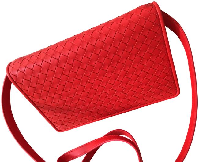 Bottega Veneta Medium Cajun Red orange Leather Clutch