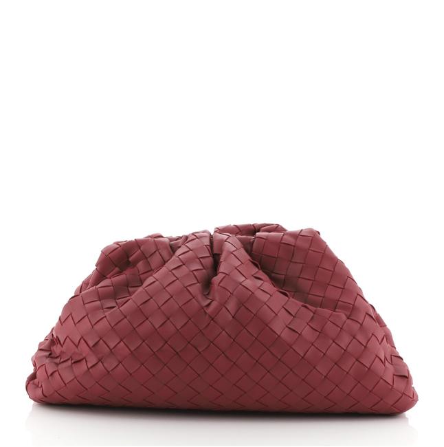 Bottega Veneta The Pouch Intrecciato Large Pink Leather Clutch