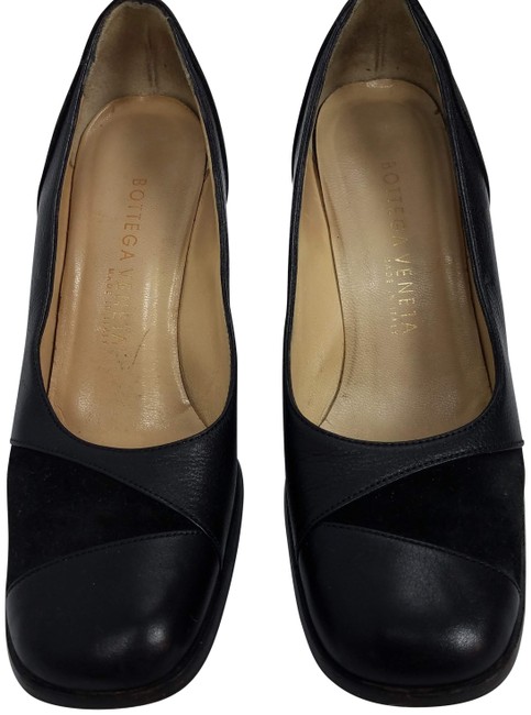 Bottega Veneta Black Leather Pumps