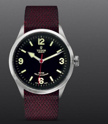 Replica Watch TUDOR HERITAGE RANGER m79910 0010 Black dial Burgundy fabric strap