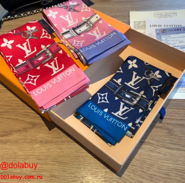 Top Quality Louis Vuitton Monogram Scarves