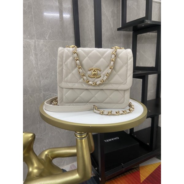 CC Top Quality Jumbo Flap Creamy white Bags for Women Replica Handbags Ch 