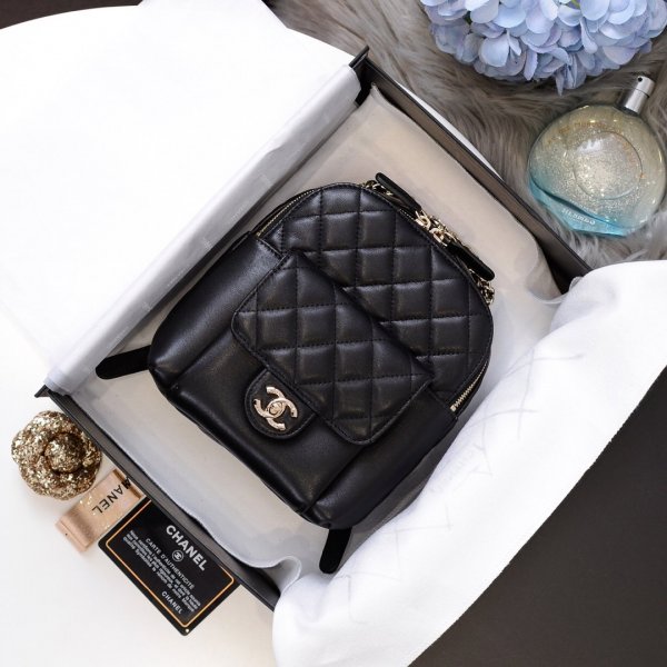 Cheap Black CC USA Backpacks for Women Replica Handbags Ch 