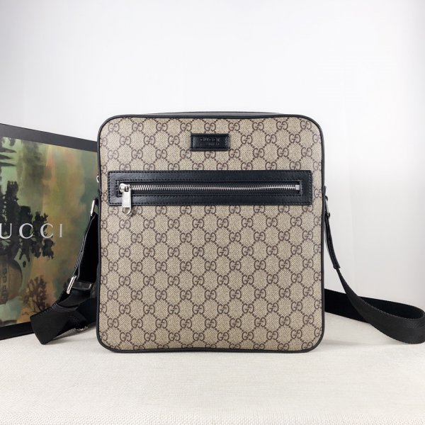 Gucci Replica Beige GG Supreme flat messenger Replica Handbags Gucci Messenger