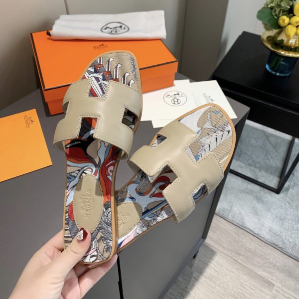 Hermes Womens Flats Slippers 017 Replica Luxury Shoes Hermes