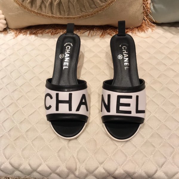 Top quality CC Lambskin Slippers Replica Luxury Shoes Ch