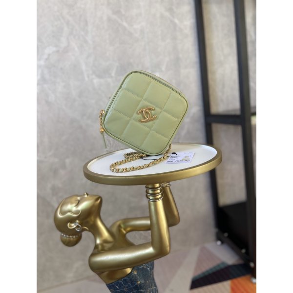 Fake CC Lambskin & Gold Tone Metal Green Small Diamond Replica Bag Replica Handbags Ch 