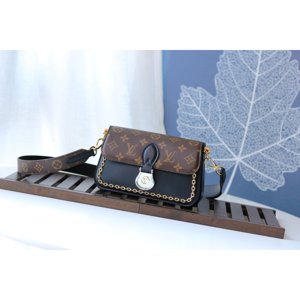 Louis Vuitton Replicas Neo Saint Cloud Monogram M45559 Brown Replica Handbags Louis Vuitton Monogram