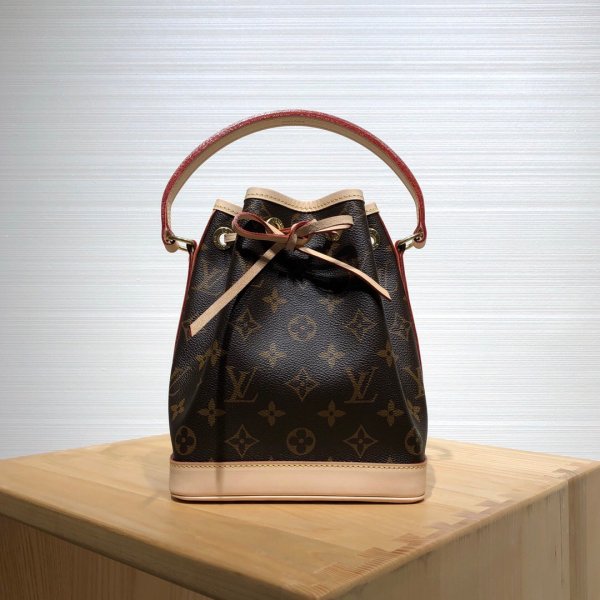 Replica Louis vuitton Monogram Bags M41348 USA Slae Replica Handbags Louis Vuitton Monogram