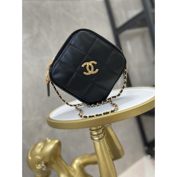 CC Diamond Small Leather Goods Black Best Replica Bag Replica Handbags Ch 