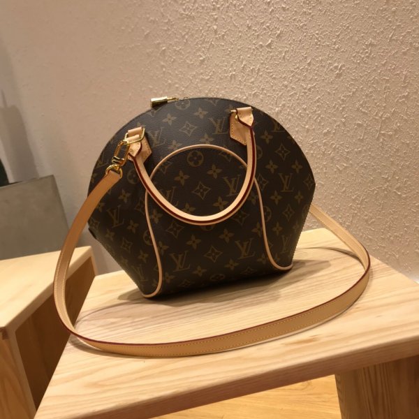Louis Vuitton Monogram Canvas M61244 Bags Luxury Replica Handbags Louis Vuitton Monogram