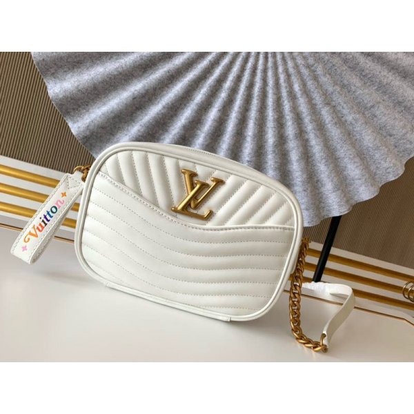 AAA+ Louis Vuitton New Wave Camera Bag 7 Star LV New Wave Leather M53683 White Replica Handbags Louis Vuitton BumbagWave