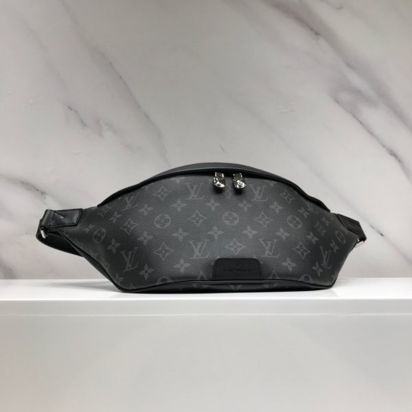 High Quality LV Discovery Bumbag Monogram Eclipse Canvas M44336 Replica Handbags Louis Vuitton Men Bags