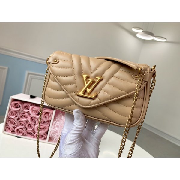 AAA+ Louis Vuitton Replicas Noisette New Wave Chain Pochette M68479 Brown Replica Handbags Louis Vuitton BumbagWave