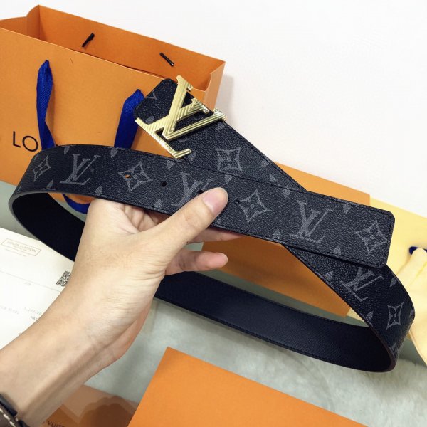 Fashion LV Man Belt Replica Handbags Louis Vuitton Belt