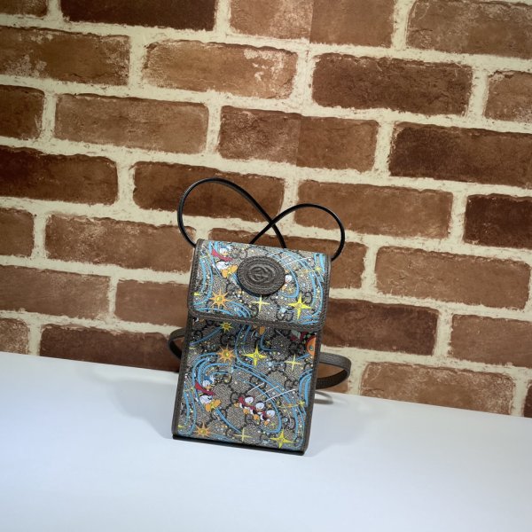 Disney x Top Quality 647927 Gucci Donald Duck mini bag Replica Handbags Gucci Disney