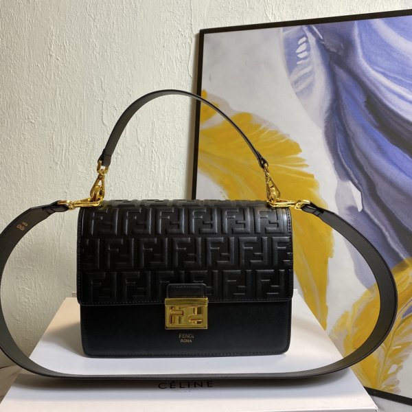 Best Fendi Knockoff 2021 Flap Black Handbag Replica Handbags Fendi