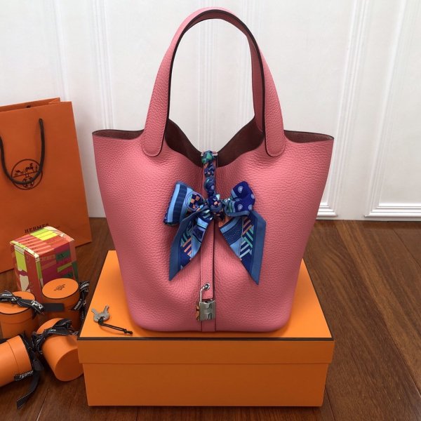 Found Replica Pink Hermes Picotin Lock bags online Replica Handbags Hermes Picotin Bag