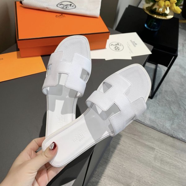 Hermes Womens Flats Slippers 023 Replica Luxury Shoes Hermes