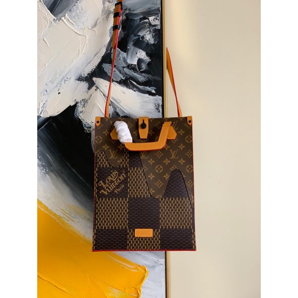 Louis Vuitton Replica M55495 High Quality Handbags Replica Handbags Louis Vuitton New Bags