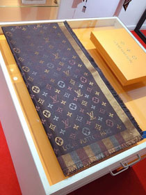 2020 louis vuitton top quality silk scarf L502 coffee