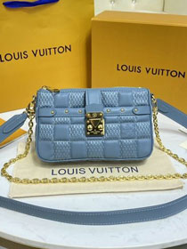 2021 Louis vuitton original lambskin pochette troca M59048 blue