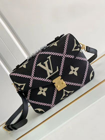 2022 Louis vuitton original calfskin pochette metis M46028 black