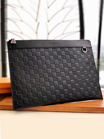Louis vuitton damier Infini leather discovery clutch N60112 black