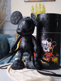 Louis vuitton monogram eclipse toy T0001