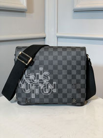 Louis vuitton original damier graphite district messenger bag N41031