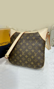 Louis vuitton original monogram canvas small messenger bag M56389