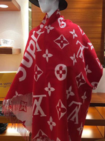 2018 louis vuitton top quality cape L152 red