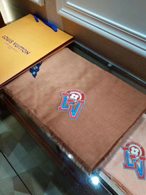 2018 louis vuitton top quality scarf L138 caramel