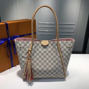 Replica Louis Vuitton ProprianoDesigner Discreet