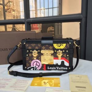 Replica Louis Vuitton PETITE MALLEDesigner Discreet