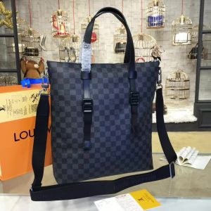 Replica Louis Vuitton SKYLINEDesigner Discreet