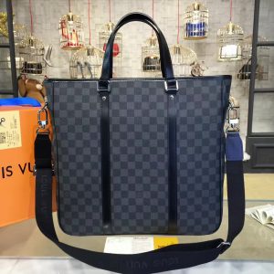 Replica Louis Vuitton TADAODesigner Discreet